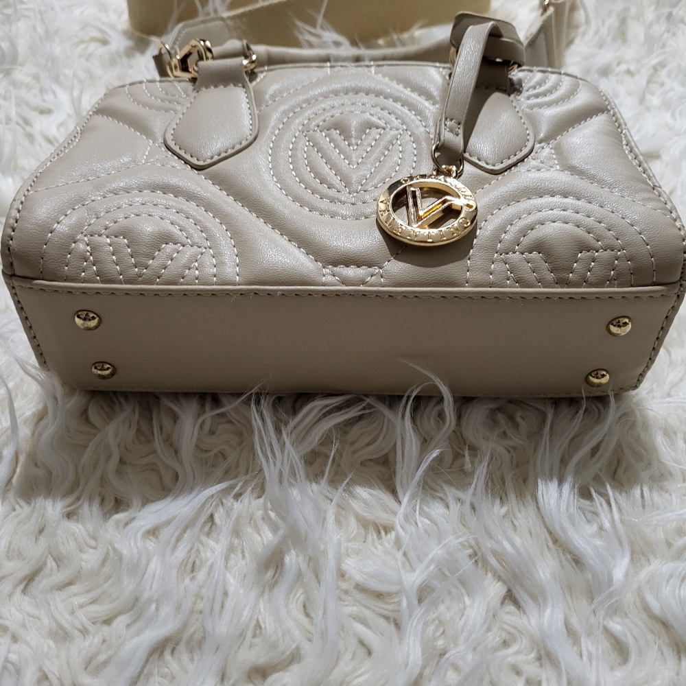 Valentino Orlandi Crossbody Purse Cream Color With Gold Hardware - Picture 4 of 14
